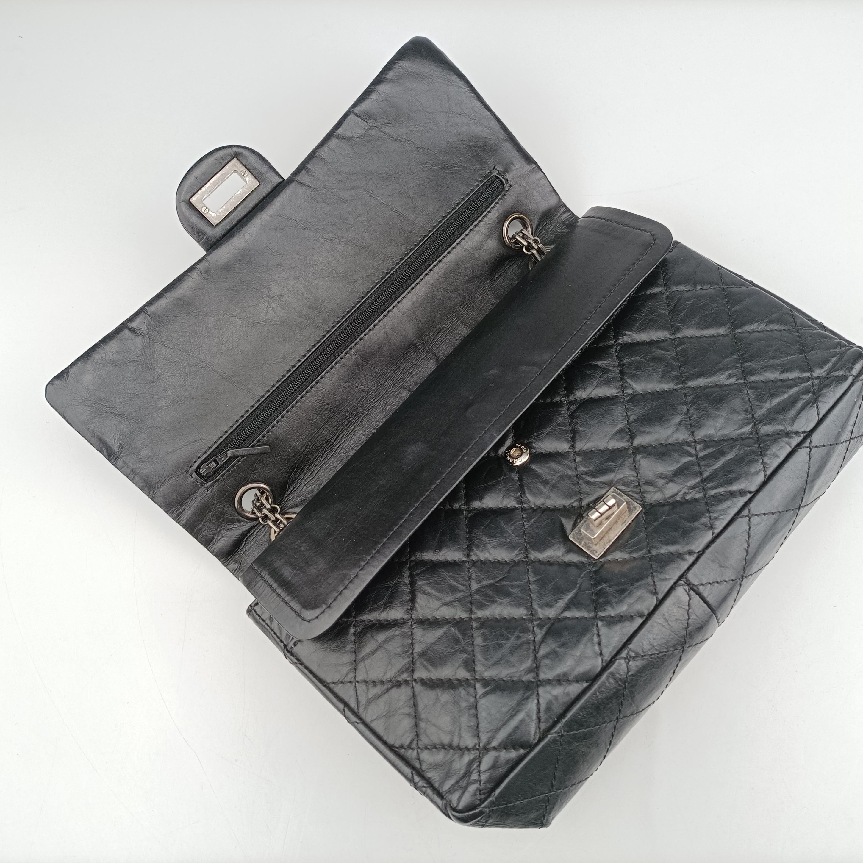 Pre-owned Chanel 2.55 Matelasse Black Lambskin  shoulderbag | stylenewstar