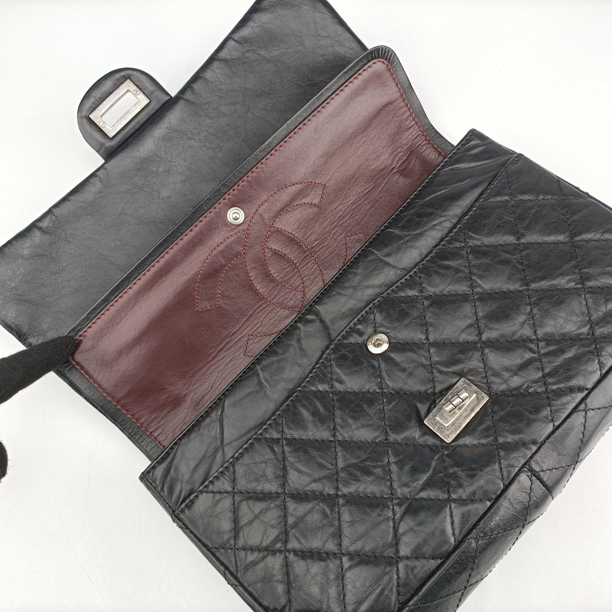 Pre-owned Chanel 2.55 Matelasse Black Lambskin  shoulderbag | stylenewstar