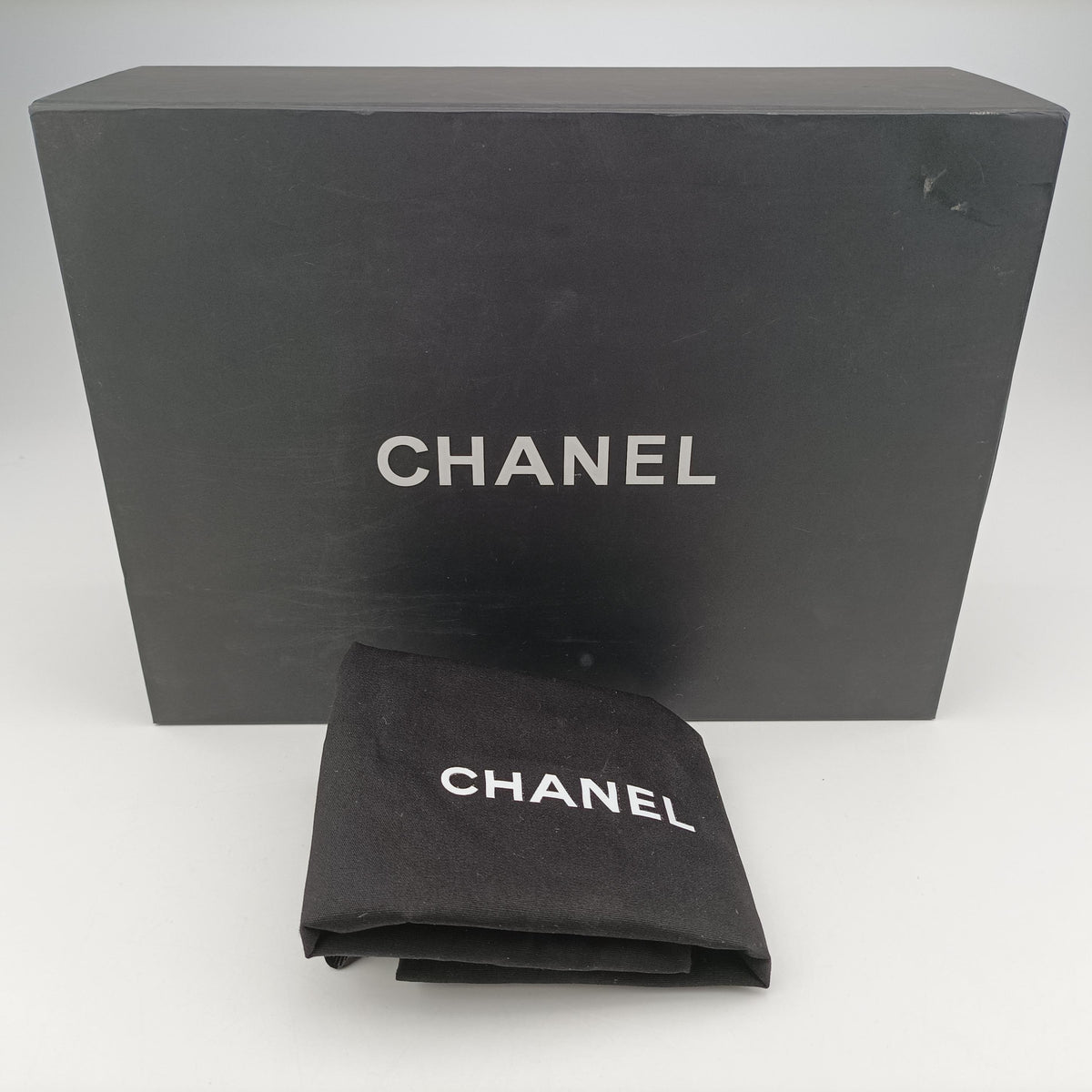 Pre-owned Chanel 2.55 Matelasse Black Lambskin  shoulderbag | stylenewstar
