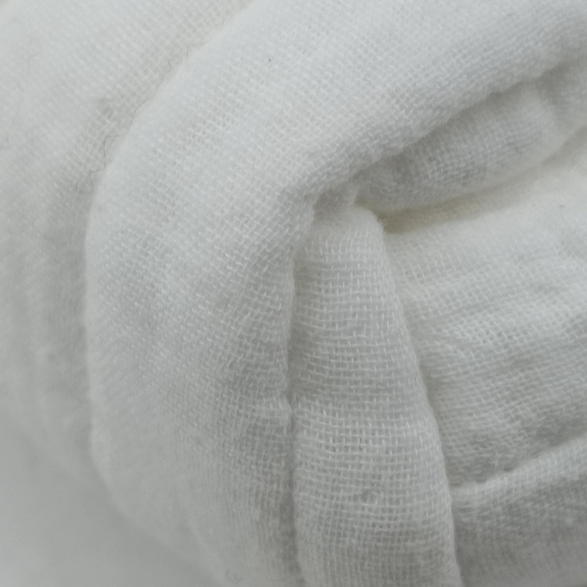 Pre-owned Burberry Quilted Zipper Pouch White Cotton  clutchbag | stylenewstar