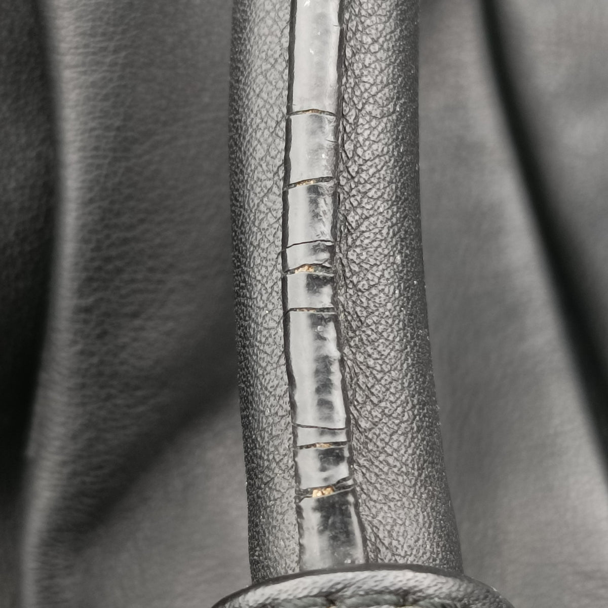 Pre-owned Bally Mewah Black Leather  shoulderbag | stylenewstar