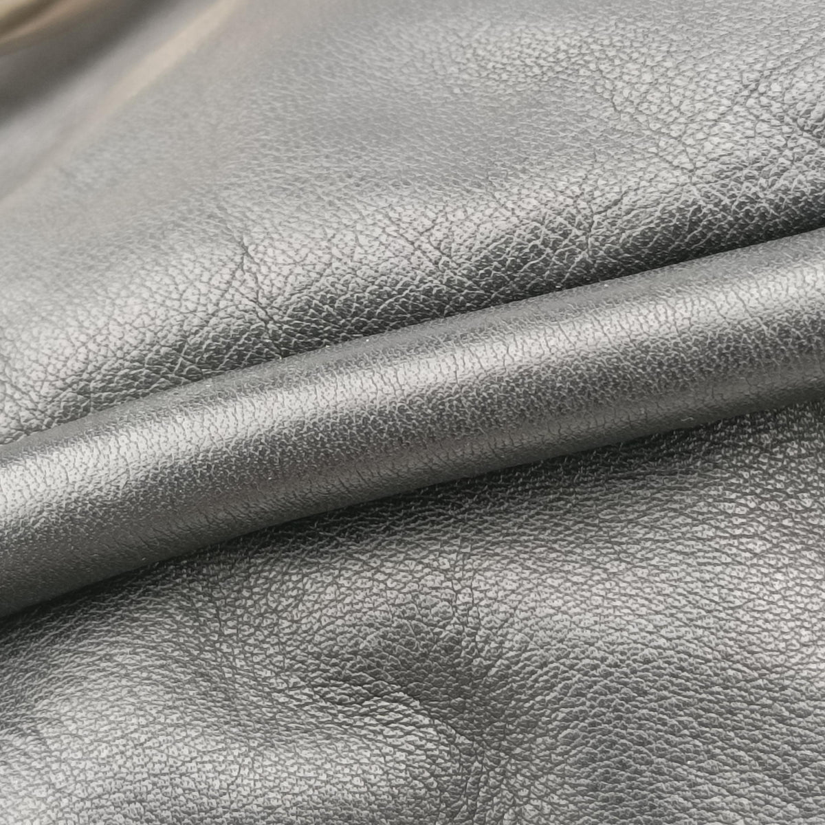 Pre-owned Bally Mewah Black Leather  shoulderbag | stylenewstar