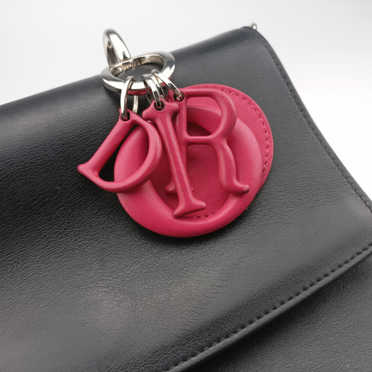 Secondhand Christian Dior Be Dior Black Leather  shoulderbag | stylenewstar
