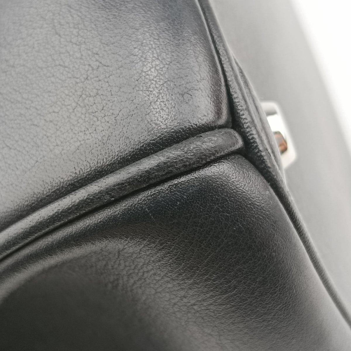 Secondhand Christian Dior Be Dior Black Leather  shoulderbag | stylenewstar