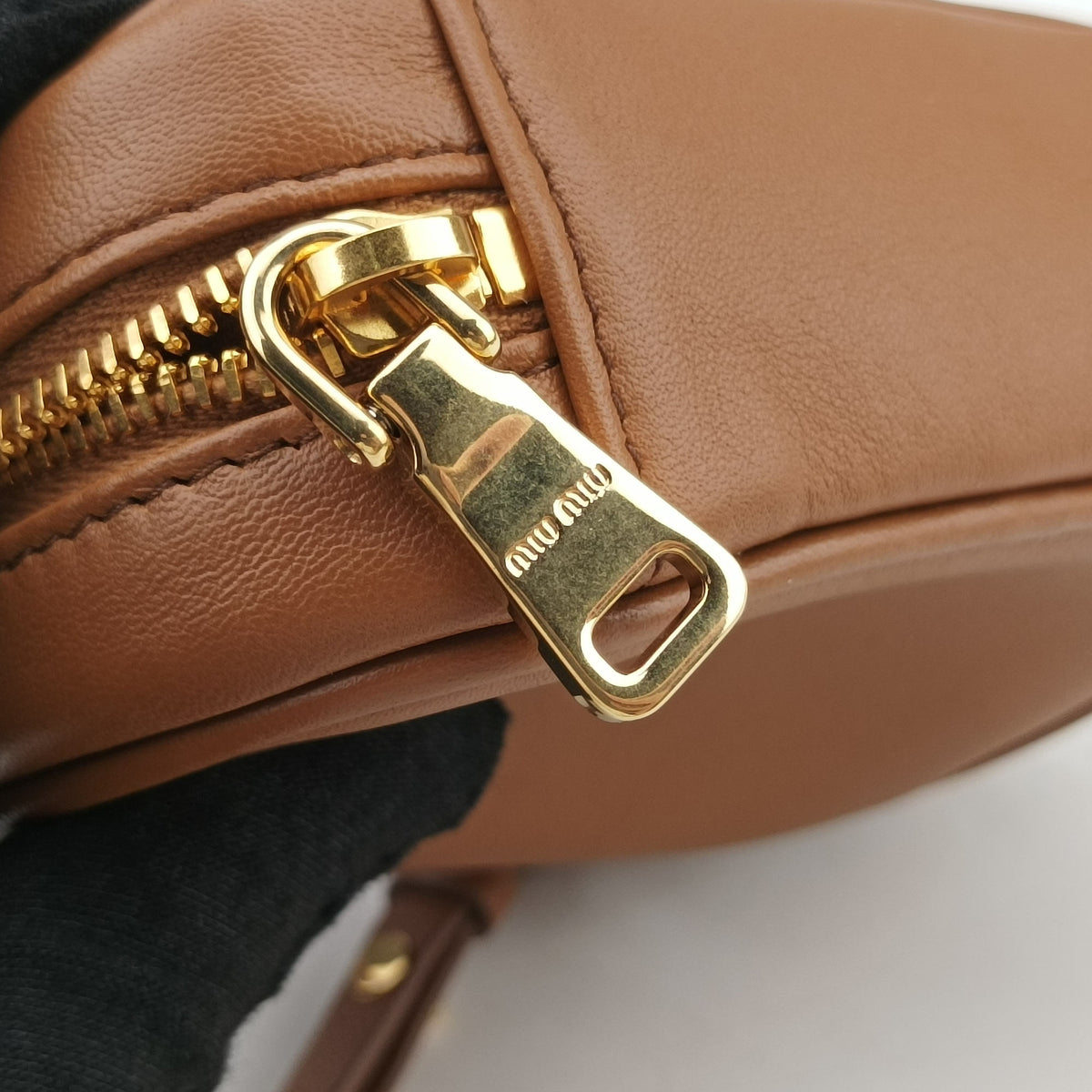 Pre-owned Miu Miu Beau Micro Brown Leather  handbag | stylenewstar