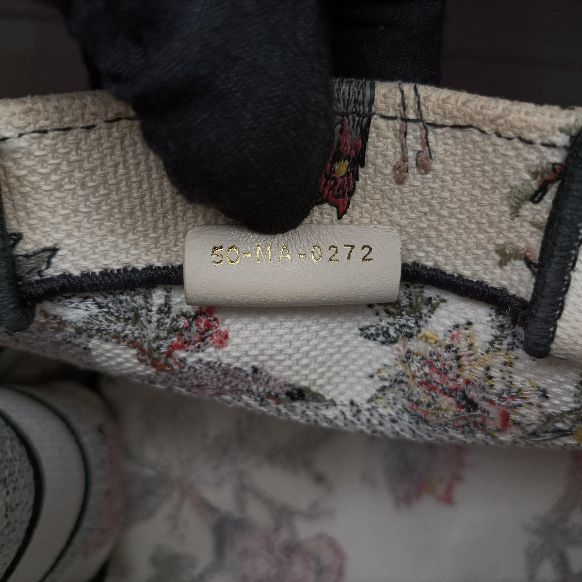 Pre-owned Christian Dior Book Tote White x Multicolour Jacquard  handbag | stylenewstar
