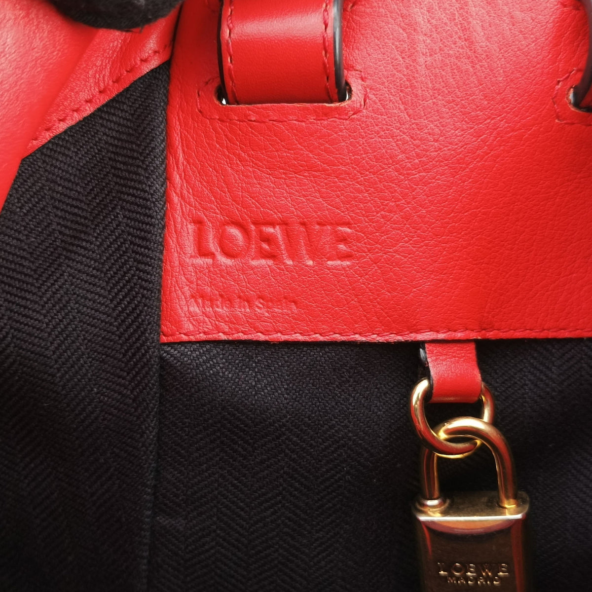 Pre-owned Loewe hammock Red leather  shoulderbag | stylenewstar