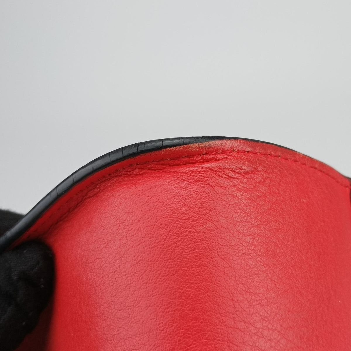 Pre-owned Loewe hammock Red leather  shoulderbag | stylenewstar