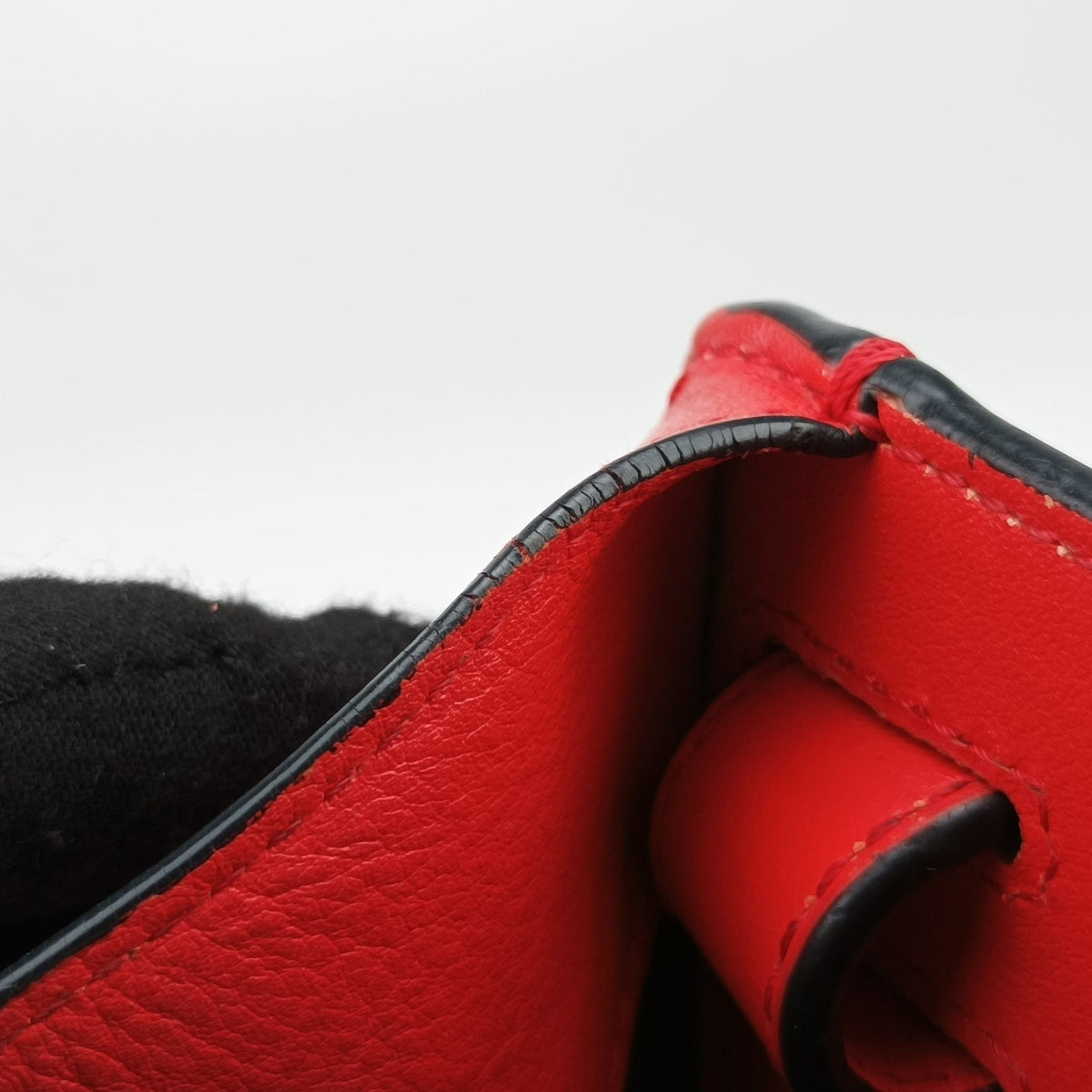 Pre-owned Loewe hammock Red leather  shoulderbag | stylenewstar