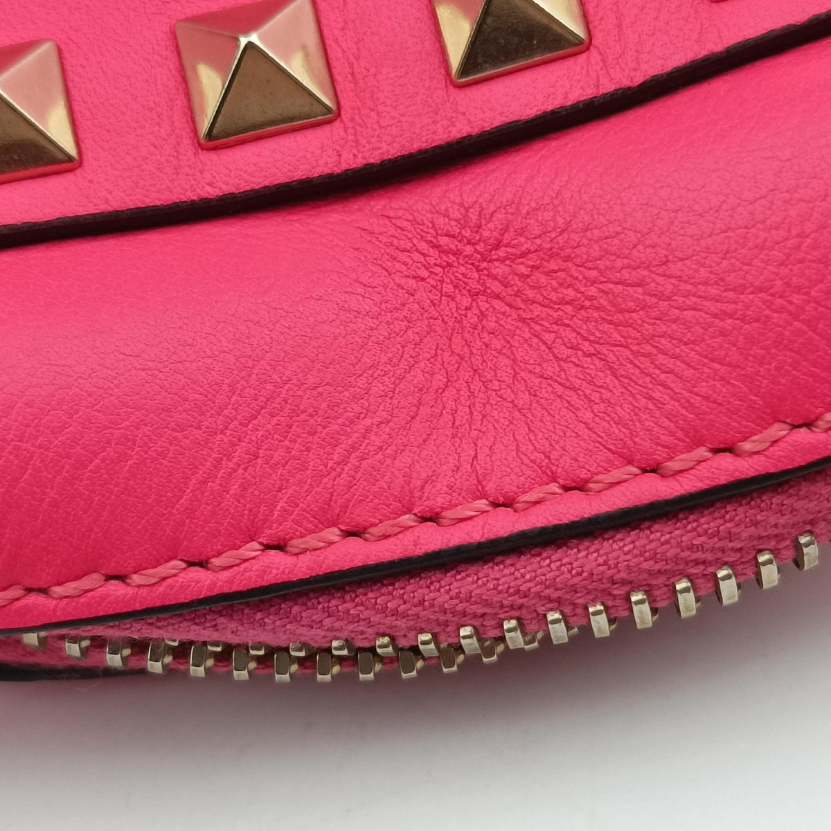 Secondhand Valentino Rockstud Rose Leather  shoulderbag | stylenewstar