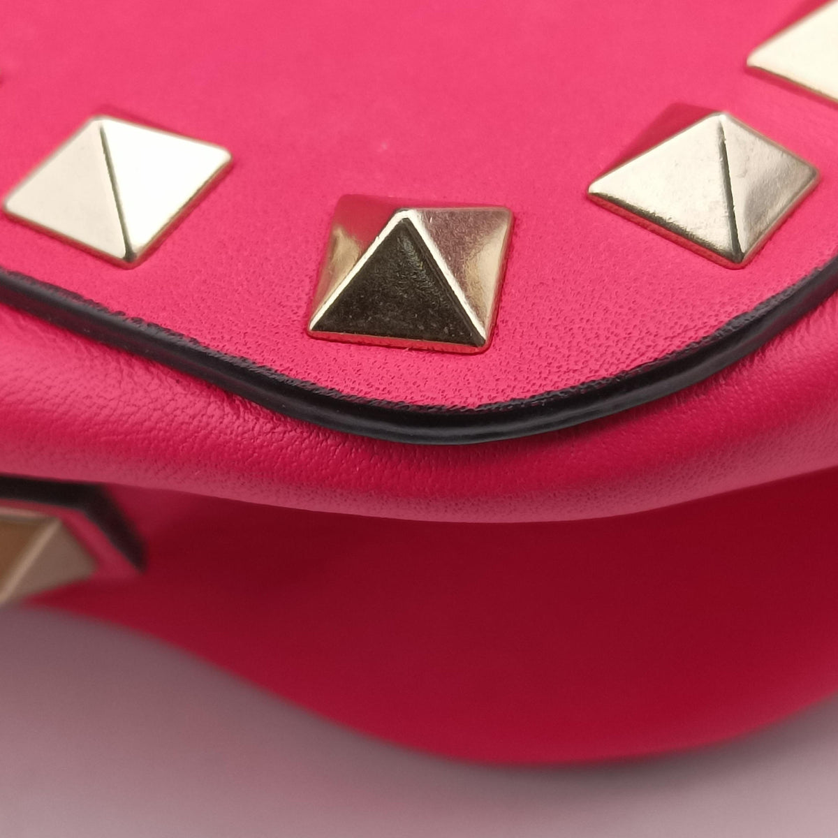 Secondhand Valentino Rockstud Rose Leather  shoulderbag | stylenewstar