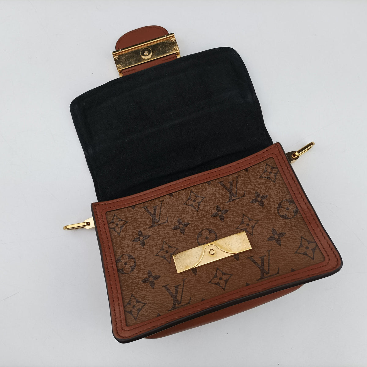 Vintage Louis Vuitton DAUPHINE MINI brown Monogram Reverse M45959 shoulderbag | stylenewstar