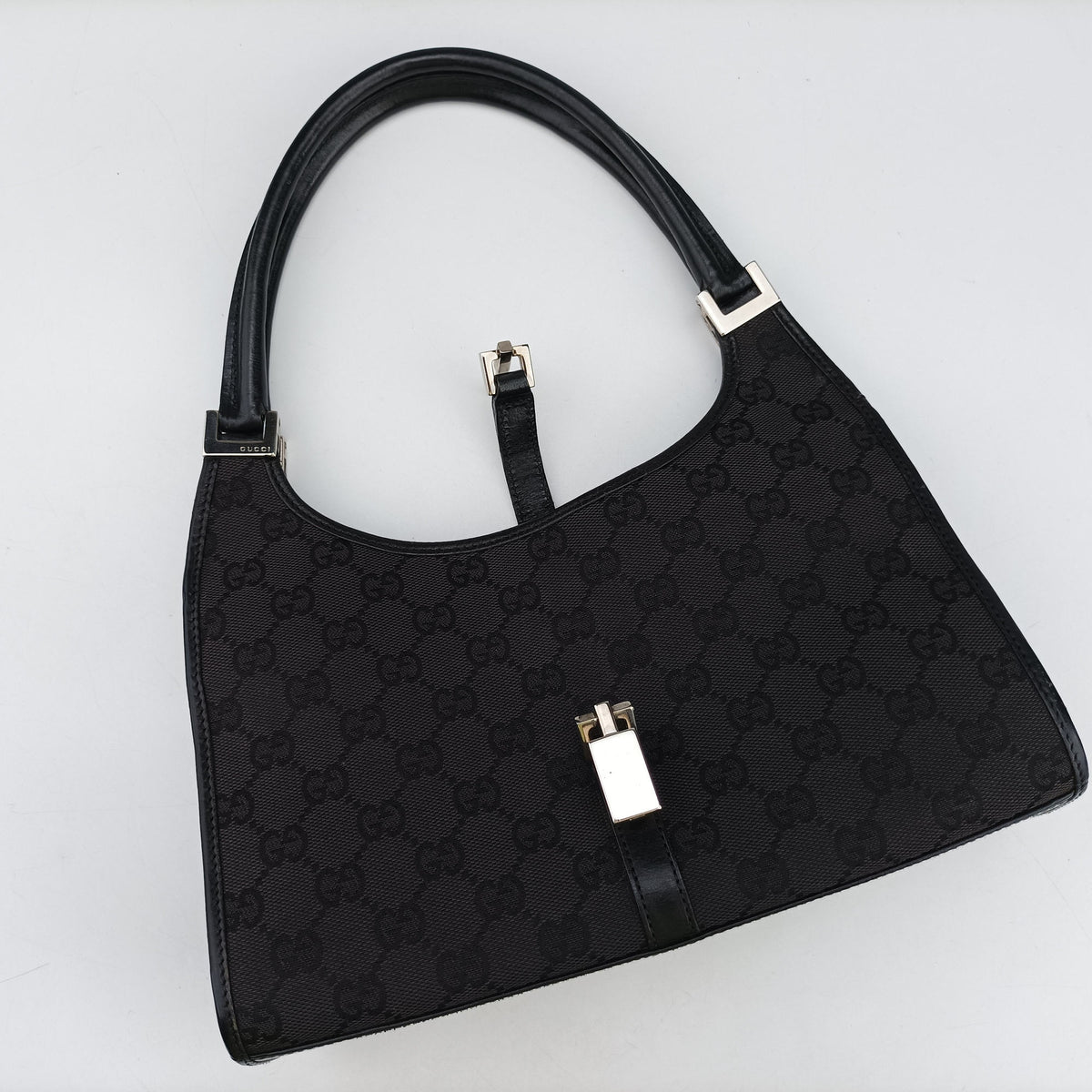 Pre-owned Gucci Jackie Black canvas 002.10 shoulderbag | stylenewstar