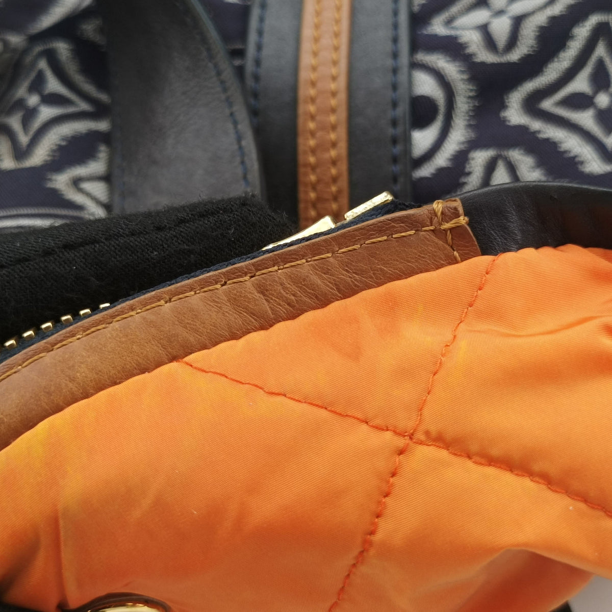 Pre-owned Louis Vuitton Aviator Marine×Navy Leather×Canvas M40383 shoulderbag | stylenewstar