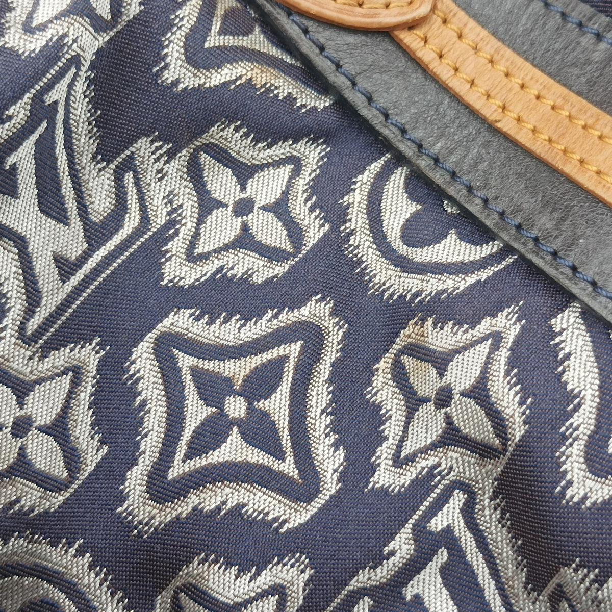 Pre-owned Louis Vuitton Aviator Marine×Navy Leather×Canvas M40383 shoulderbag | stylenewstar