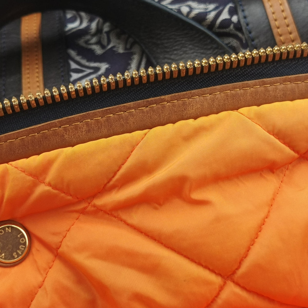 Pre-owned Louis Vuitton Aviator Marine×Navy Leather×Canvas M40383 shoulderbag | stylenewstar