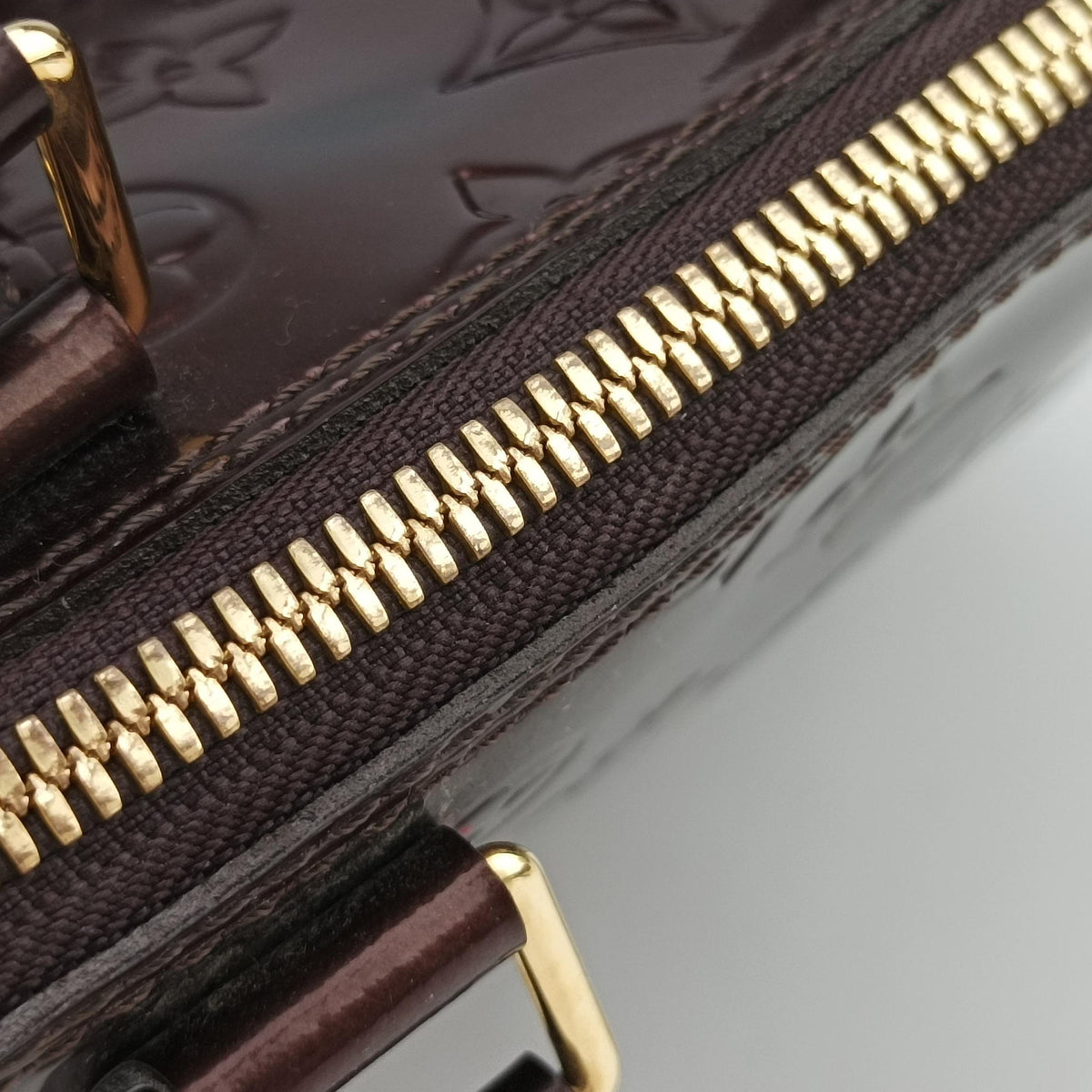 Vintage Louis Vuitton Alma PM Amarante Vernis M91611 handbag | stylenewstar