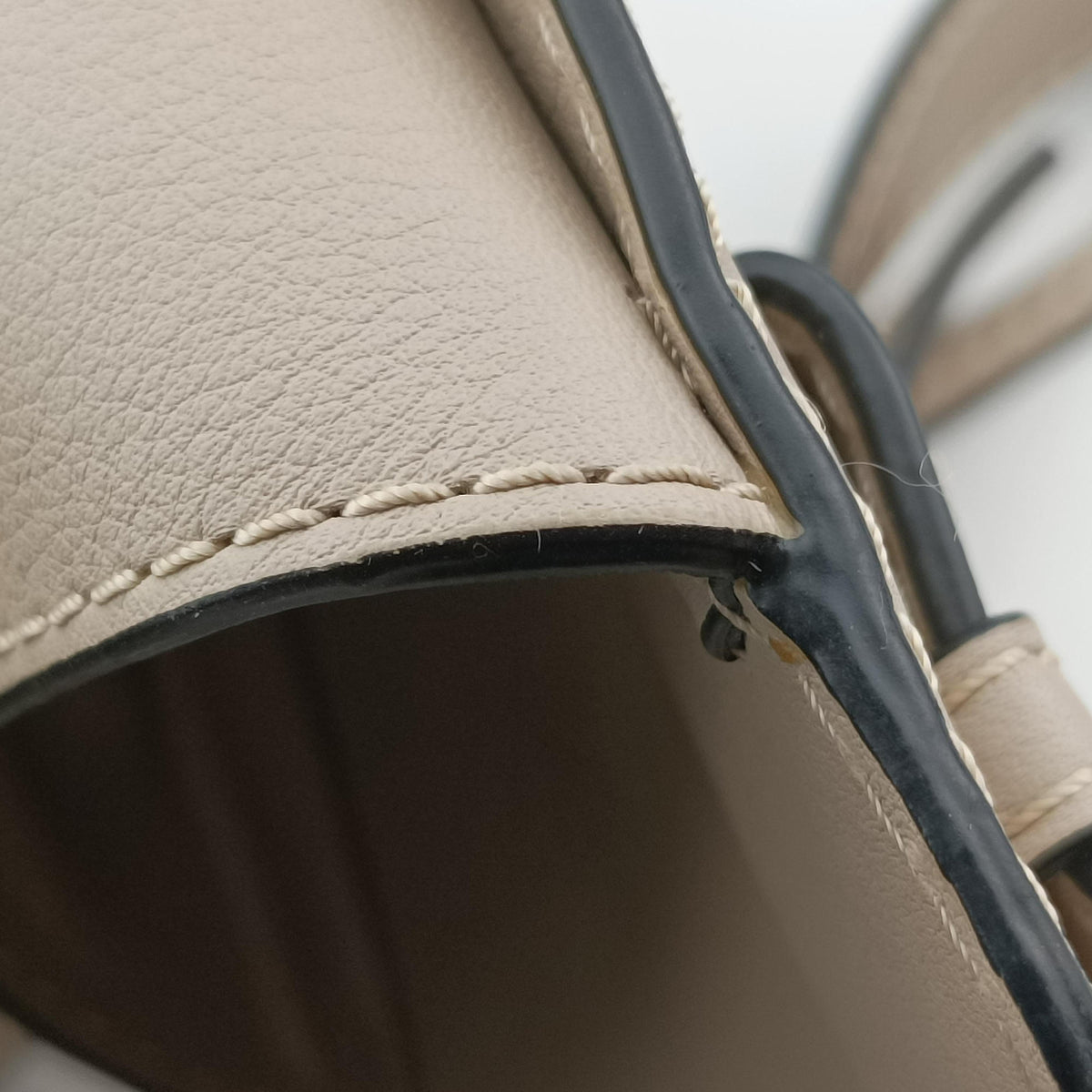Pre-owned Loewe Hammock Beige Canvas × Leather  shoulderbag | stylenewstar