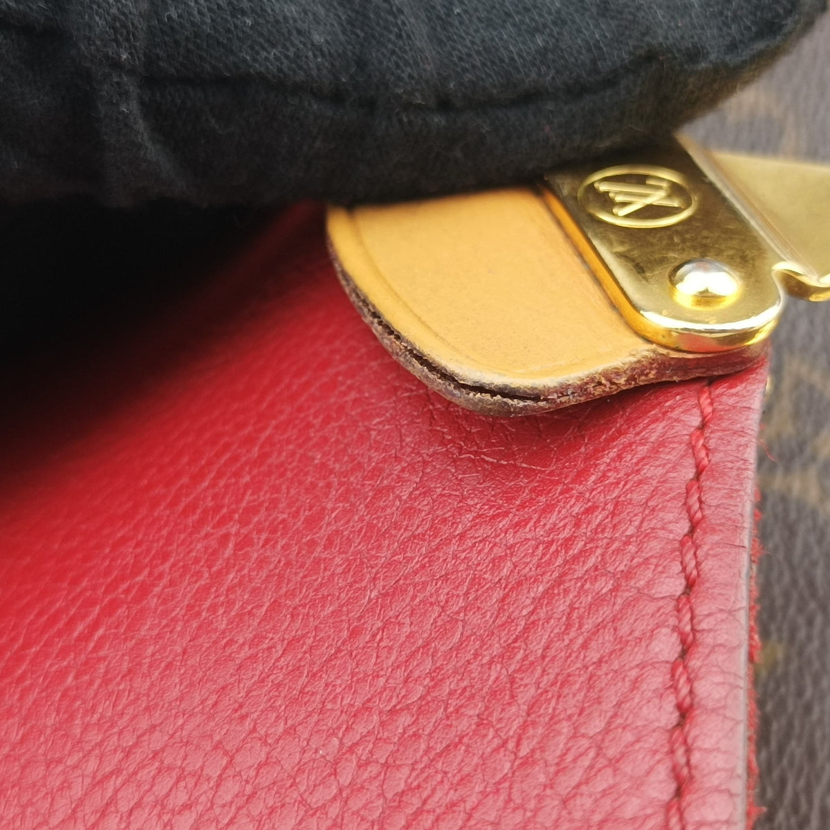 Pre-owned Louis Vuitton PALLAS Chain Brown×CERISE Monogram Canvas×calf leather M41201 shoulderbag | stylenewstar