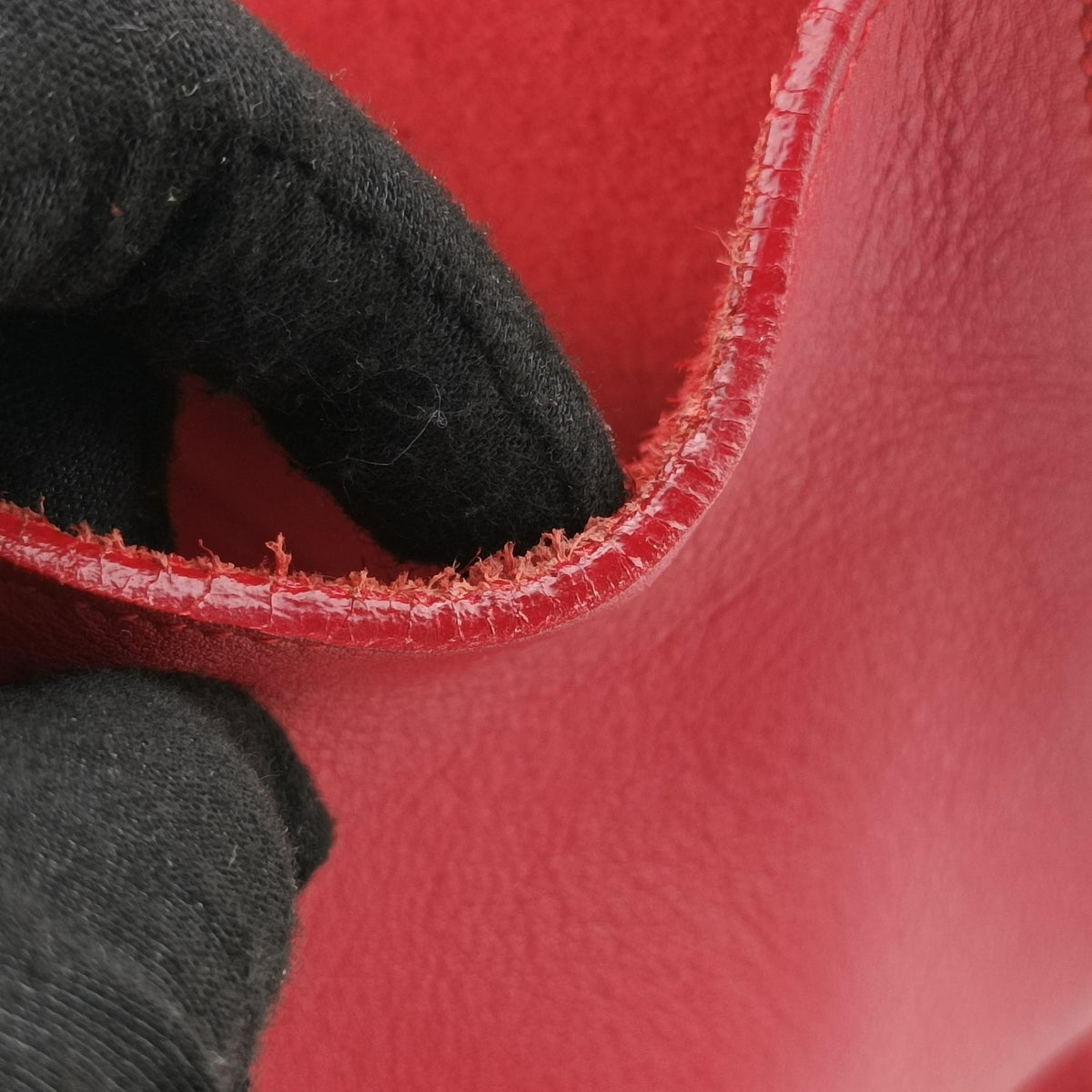 Pre-owned Yves Saint Laurent BABY CABAS Red Leather 394461 shoulderbag | stylenewstar