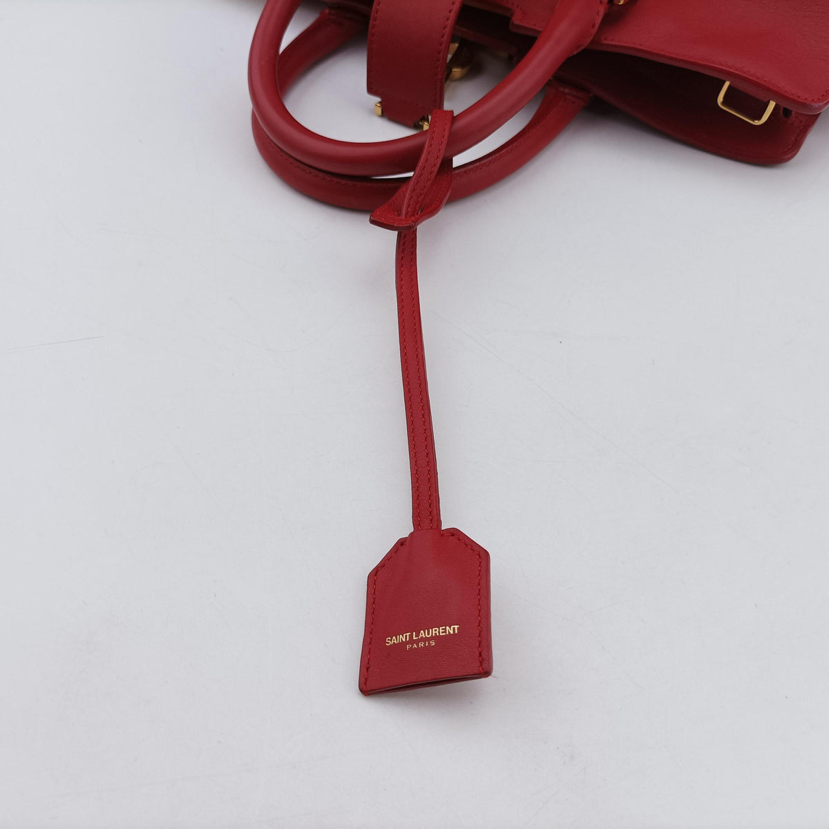 Pre-owned Yves Saint Laurent BABY CABAS Red Leather 394461 shoulderbag | stylenewstar