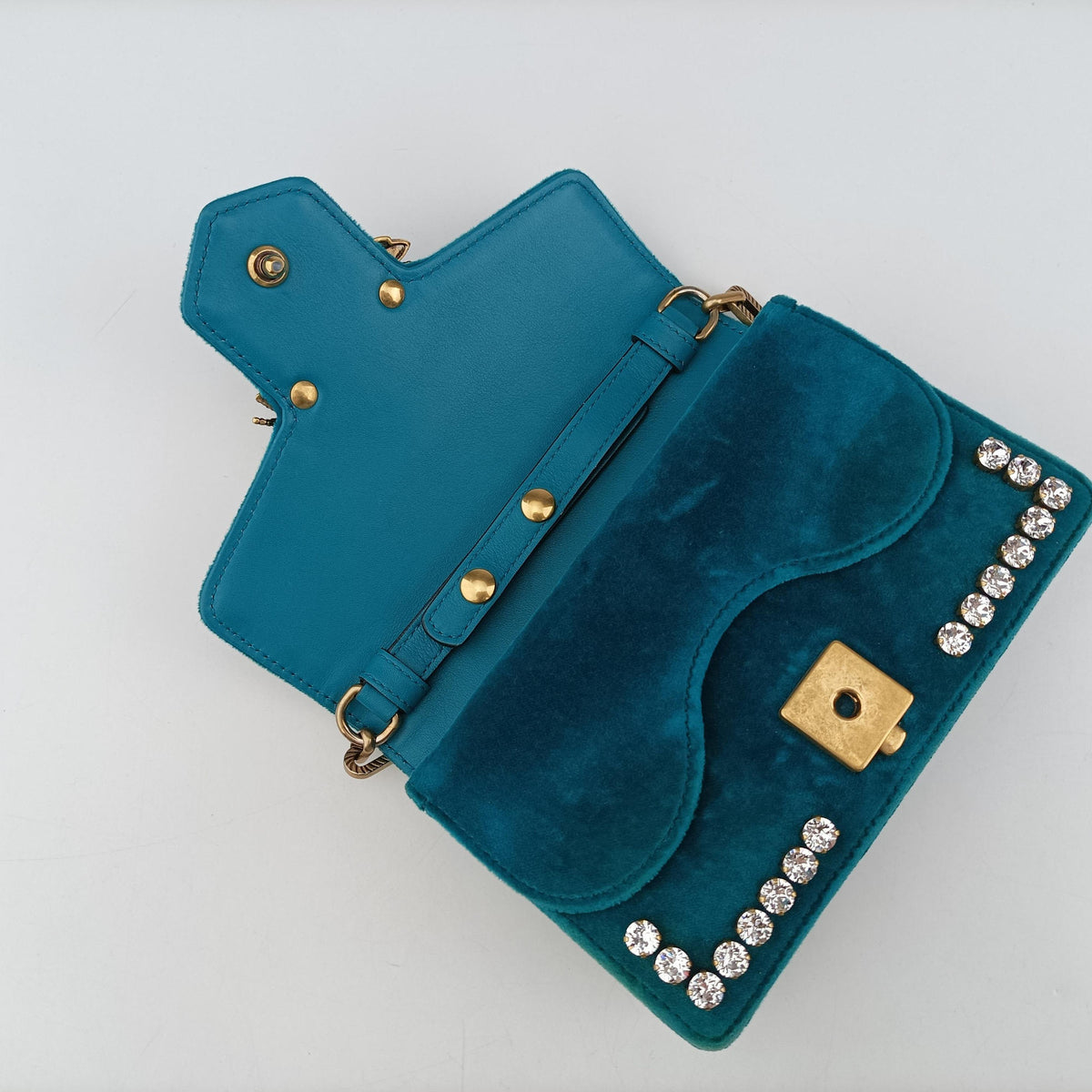 Pre-owned Gucci Broadway Blue velour 489218 shoulderbag | stylenewstar